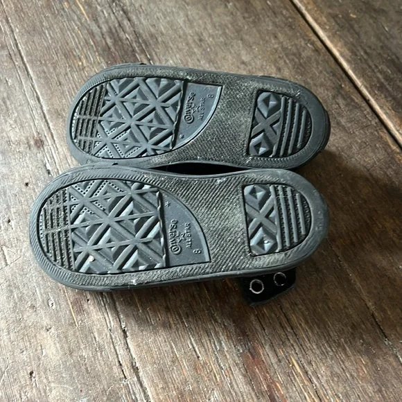 Converse black toddler 8 Velcro slip on high tops - Picture 3 of 5
